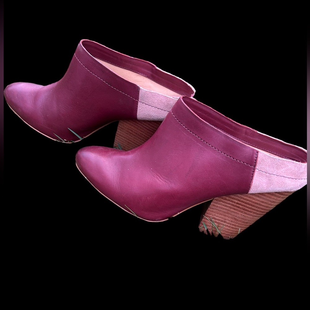 Maroon and pink suede mules - Anthropologie size 11